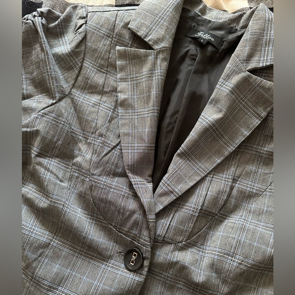 Bundle 3 Ladies/Women’s Short Sleeve Jackets - fits like a Medium Size - Picture 7 of 7